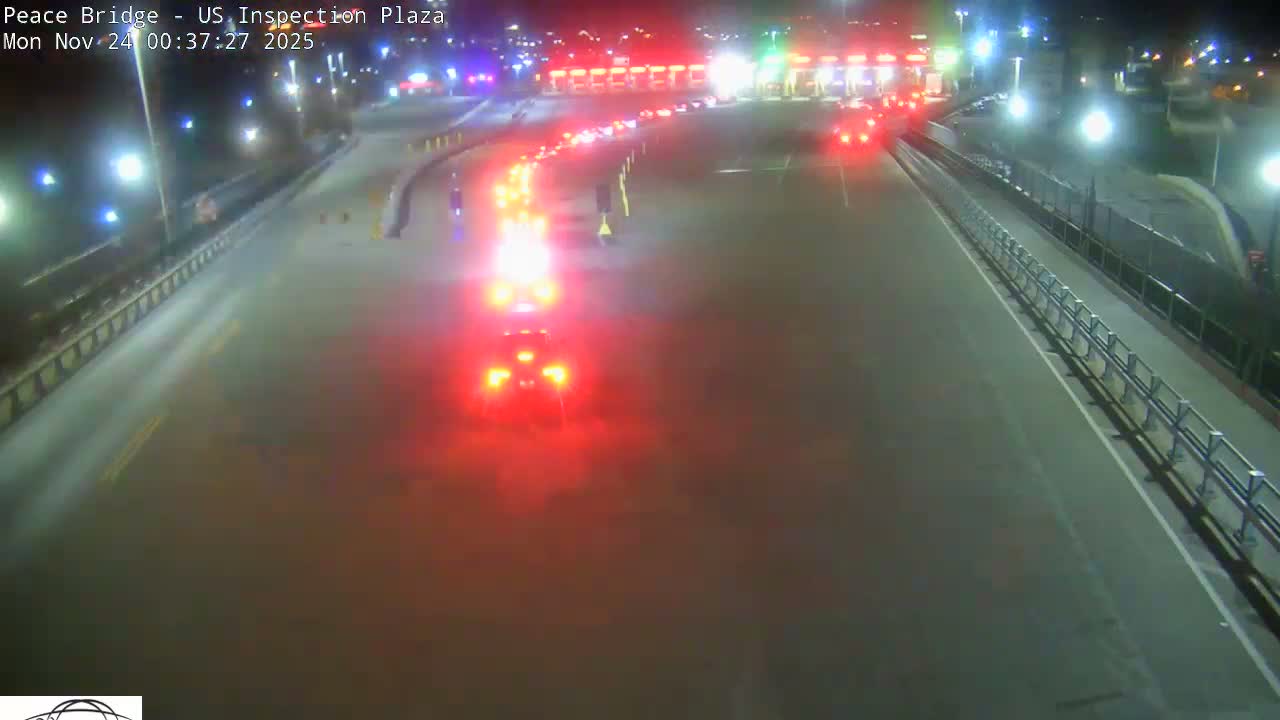 Buffalo, Peace Bridge USA Inspection Plaza & Lane Live Cam - Buffalo, Erie , Buffalo -Niagara Falls, New York, USA