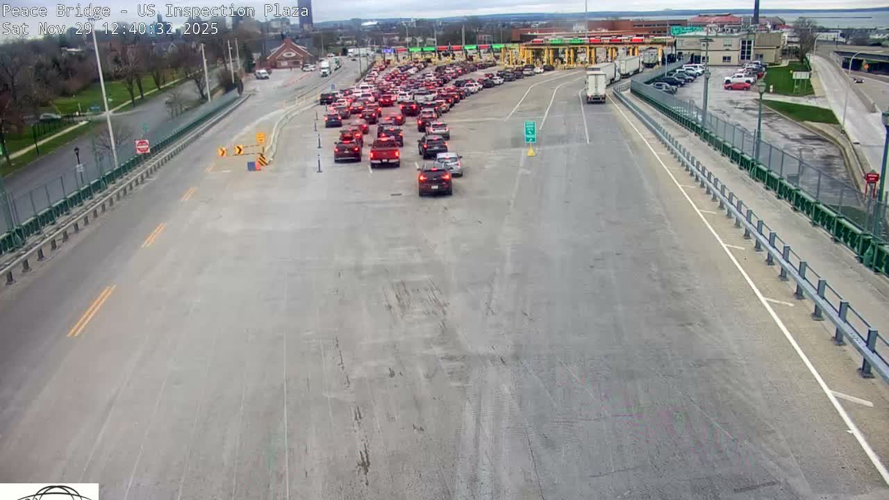 Buffalo, Peace Bridge USA Inspection Plaza & Lane Live Cam - Buffalo, Erie , Buffalo -Niagara Falls, New York, USA