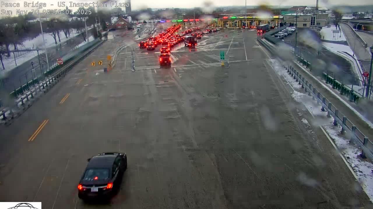 Buffalo, Peace Bridge USA Inspection Plaza & Lane Live Cam - Buffalo, Erie , Buffalo -Niagara Falls, New York, USA