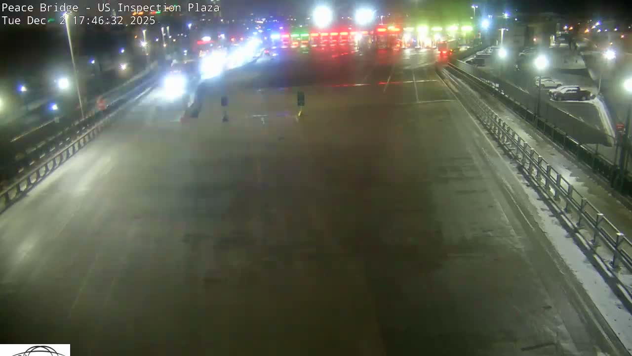 Buffalo, Peace Bridge USA Inspection Plaza & Lane Live Cam - Buffalo, Erie , Buffalo -Niagara Falls, New York, USA