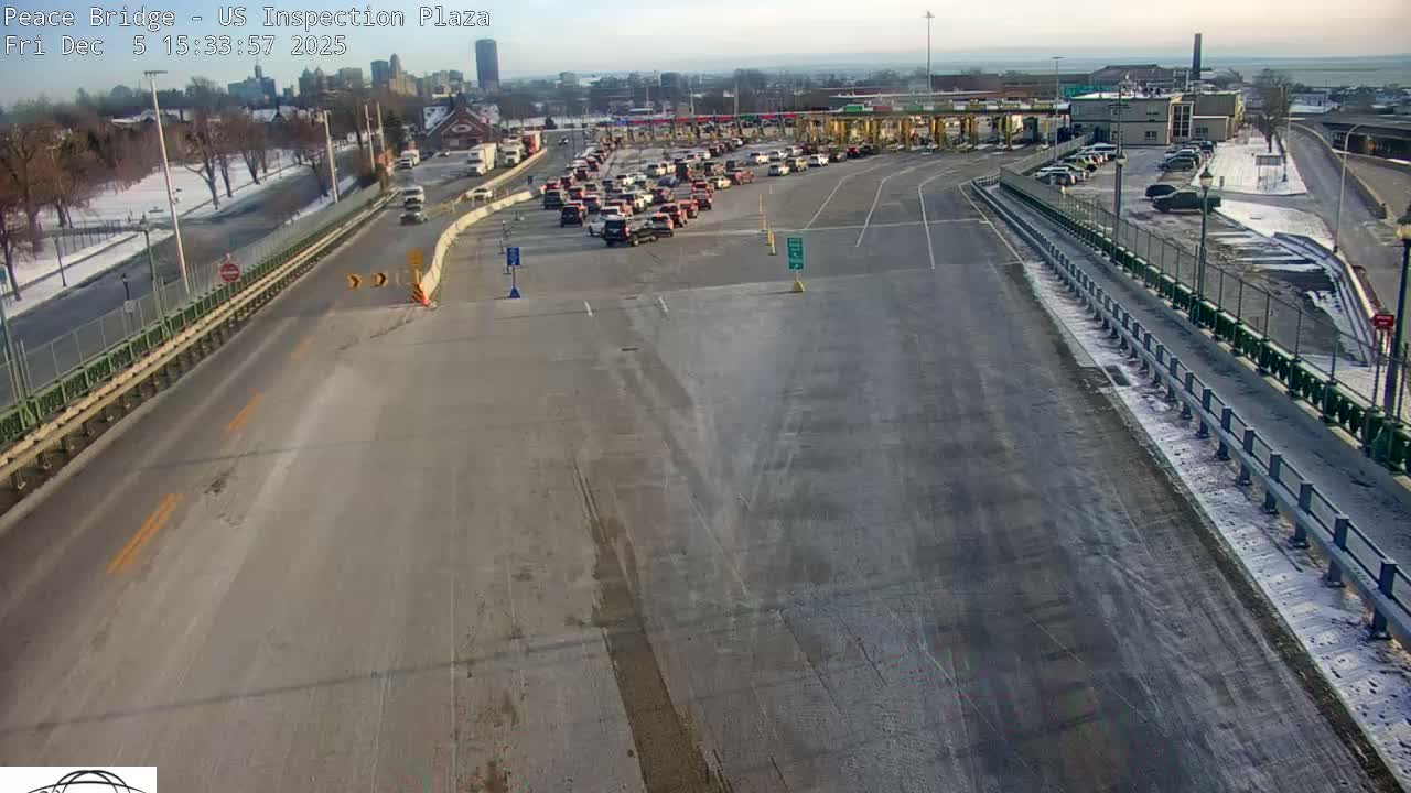 Buffalo, Peace Bridge USA Inspection Plaza & Lane Live Cam - Buffalo, Erie , Buffalo -Niagara Falls, New York, USA