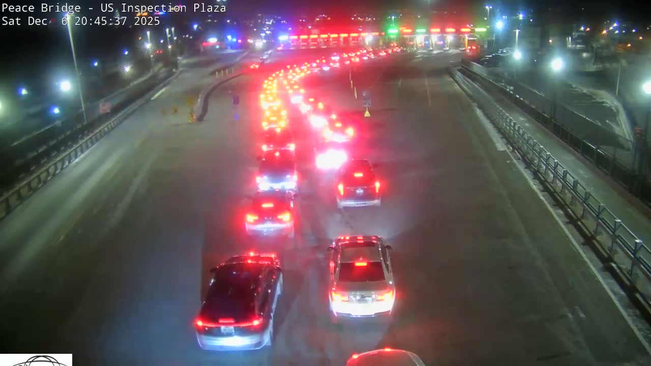 Buffalo, Peace Bridge USA Inspection Plaza & Lane Live Cam - Buffalo, Erie , Buffalo -Niagara Falls, New York, USA