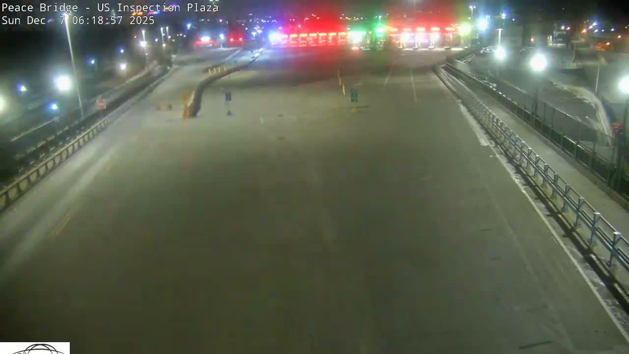 Buffalo, Peace Bridge USA Inspection Plaza & Lane Live Cam - Buffalo, Erie , Buffalo -Niagara Falls, New York, USA