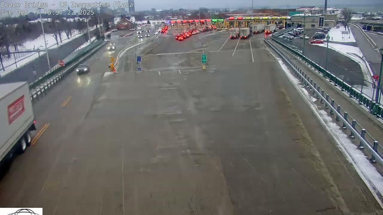 Buffalo, Peace Bridge USA Inspection Plaza & Lane Live Cam - Buffalo, Erie , Buffalo -Niagara Falls, New York, USA