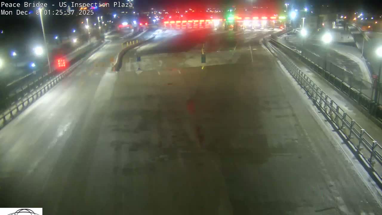 Buffalo, Peace Bridge USA Inspection Plaza & Lane Live Cam - Buffalo, Erie , Buffalo -Niagara Falls, New York, USA