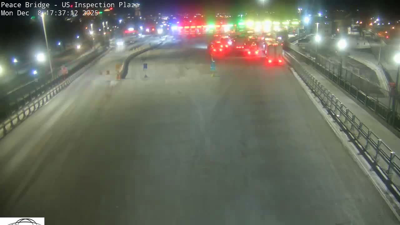 Buffalo, Peace Bridge USA Inspection Plaza & Lane Live Cam - Buffalo, Erie , Buffalo -Niagara Falls, New York, USA