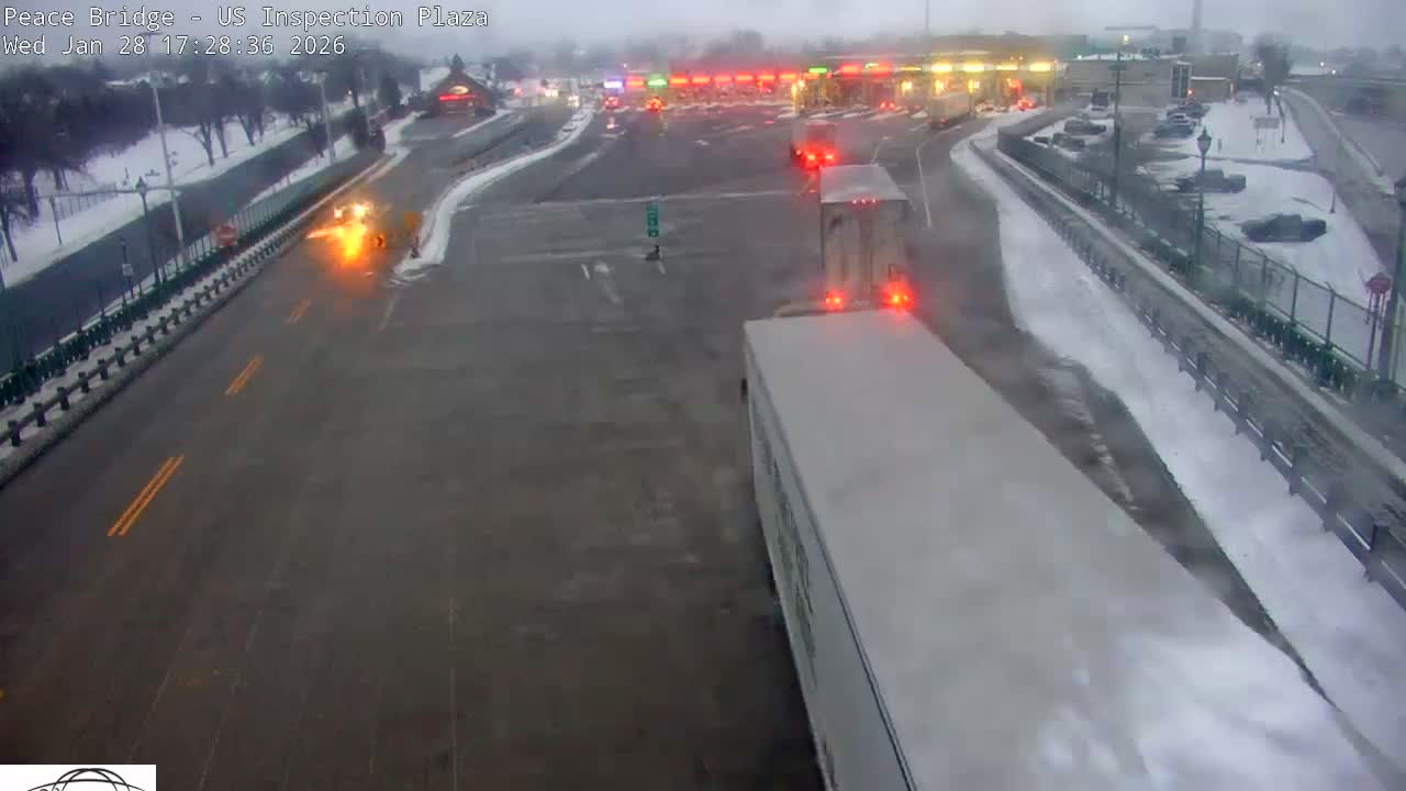 Buffalo, Peace Bridge USA Inspection Plaza & Lane Live Cam - Buffalo, Erie , Buffalo -Niagara Falls, New York, USA