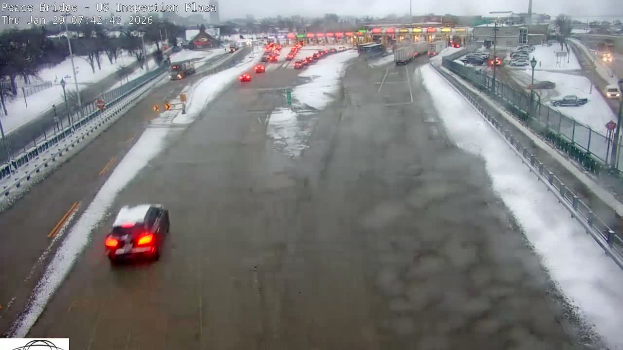 Buffalo, Peace Bridge USA Inspection Plaza & Lane Live Cam - Buffalo, Erie , Buffalo -Niagara Falls, New York, USA