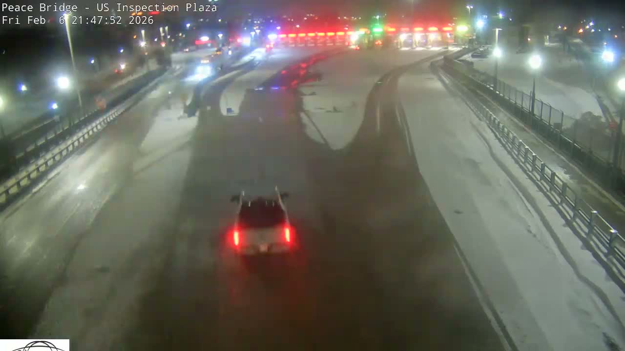 Buffalo, Peace Bridge USA Inspection Plaza & Lane Live Cam - Buffalo, Erie , Buffalo -Niagara Falls, New York, USA