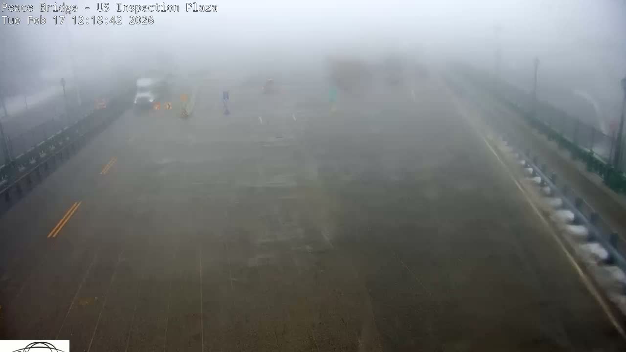 Buffalo, Peace Bridge USA Inspection Plaza & Lane Live Cam - Buffalo, Erie , Buffalo -Niagara Falls, New York, USA