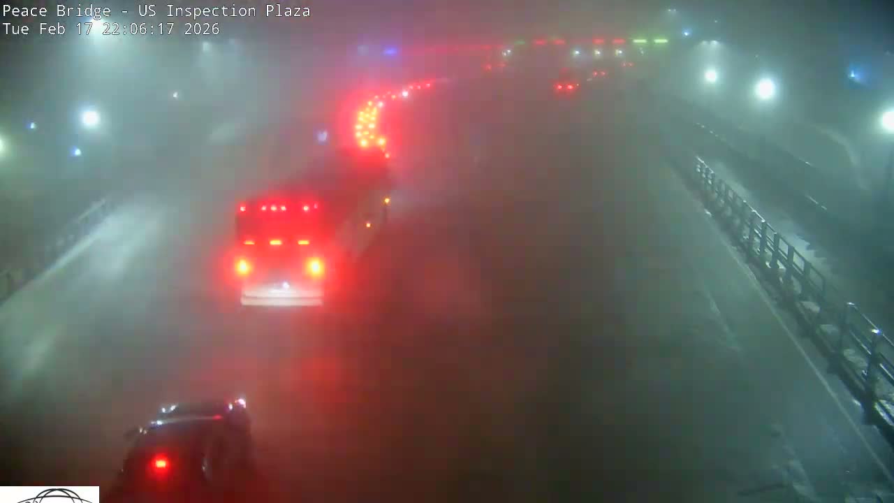 Buffalo, Peace Bridge USA Inspection Plaza & Lane Live Cam - Buffalo, Erie , Buffalo -Niagara Falls, New York, USA