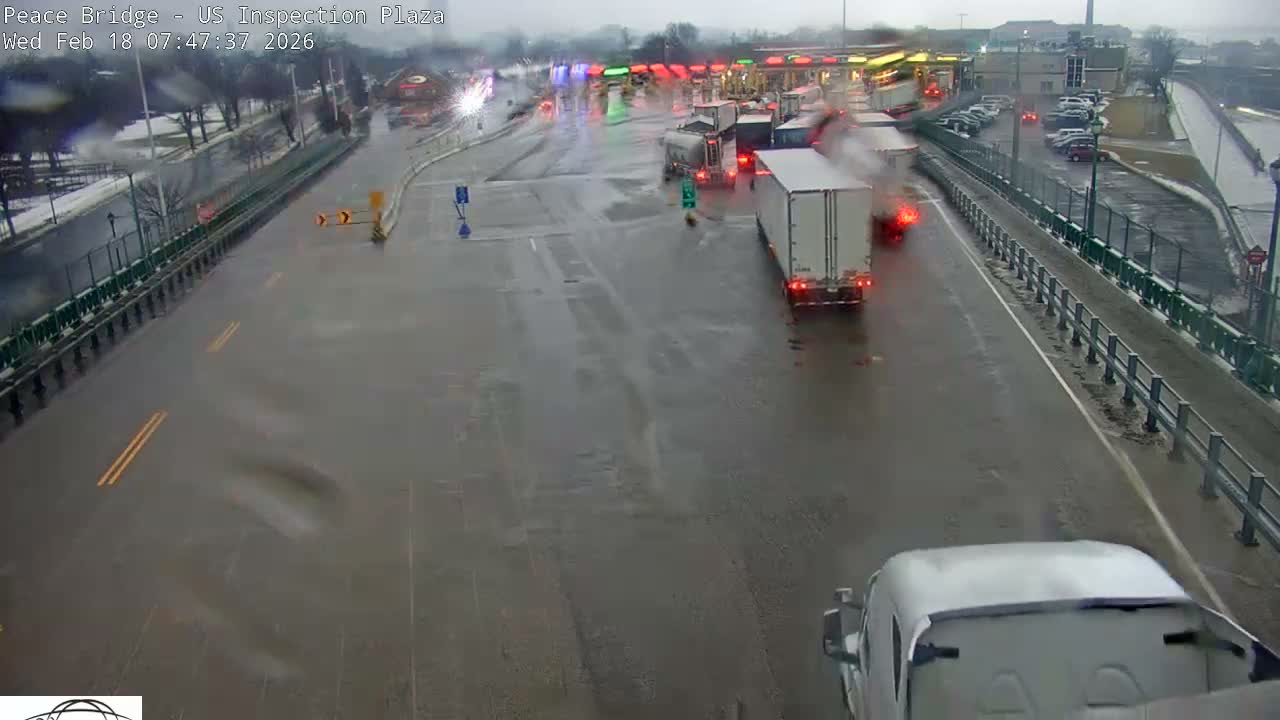 Buffalo, Peace Bridge USA Inspection Plaza & Lane Live Cam - Buffalo, Erie , Buffalo -Niagara Falls, New York, USA