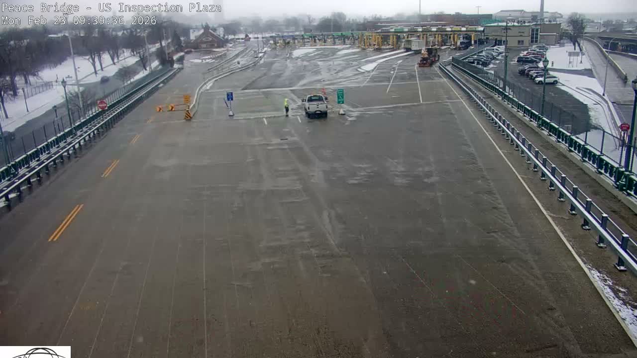 Buffalo, Peace Bridge USA Inspection Plaza & Lane Live Cam - Buffalo, Erie , Buffalo -Niagara Falls, New York, USA