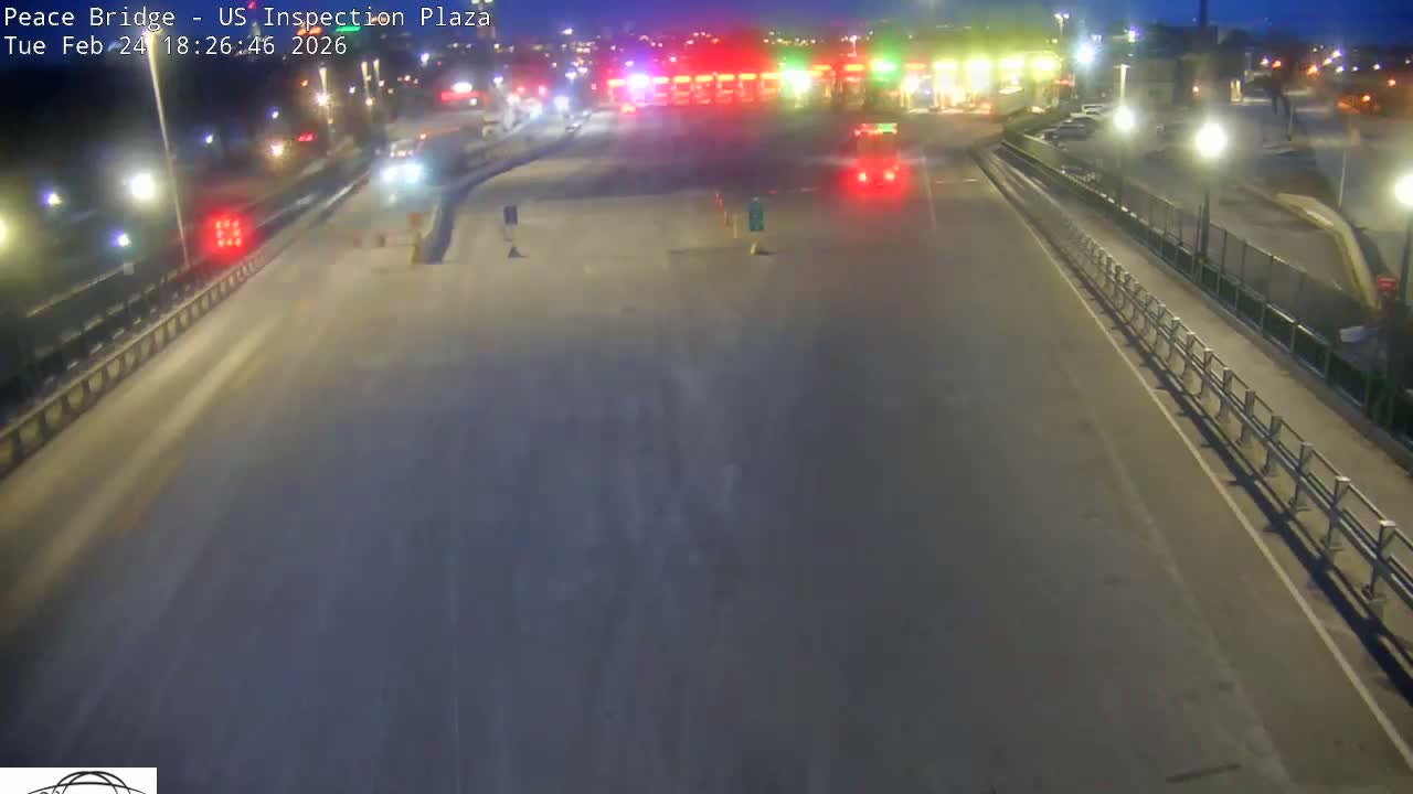 Buffalo, Peace Bridge USA Inspection Plaza & Lane Live Cam - Buffalo, Erie , Buffalo -Niagara Falls, New York, USA