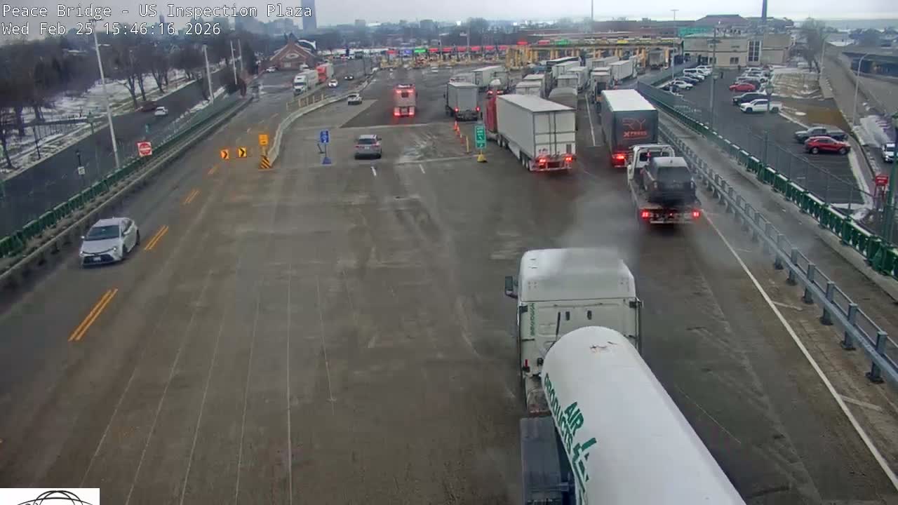 Buffalo, Peace Bridge USA Inspection Plaza & Lane Live Cam - Buffalo, Erie , Buffalo -Niagara Falls, New York, USA