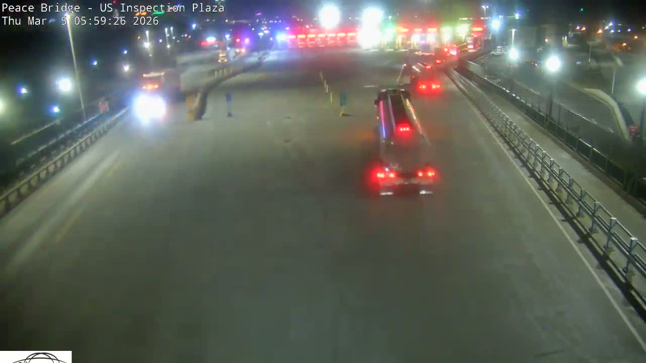 Buffalo, Peace Bridge USA Inspection Plaza & Lane Live Cam - Buffalo, Erie , Buffalo -Niagara Falls, New York, USA