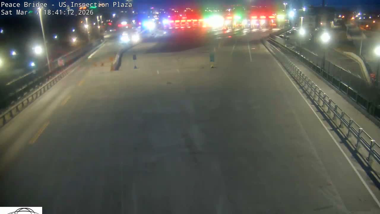 Buffalo, Peace Bridge USA Inspection Plaza & Lane Live Cam - Buffalo, Erie , Buffalo -Niagara Falls, New York, USA