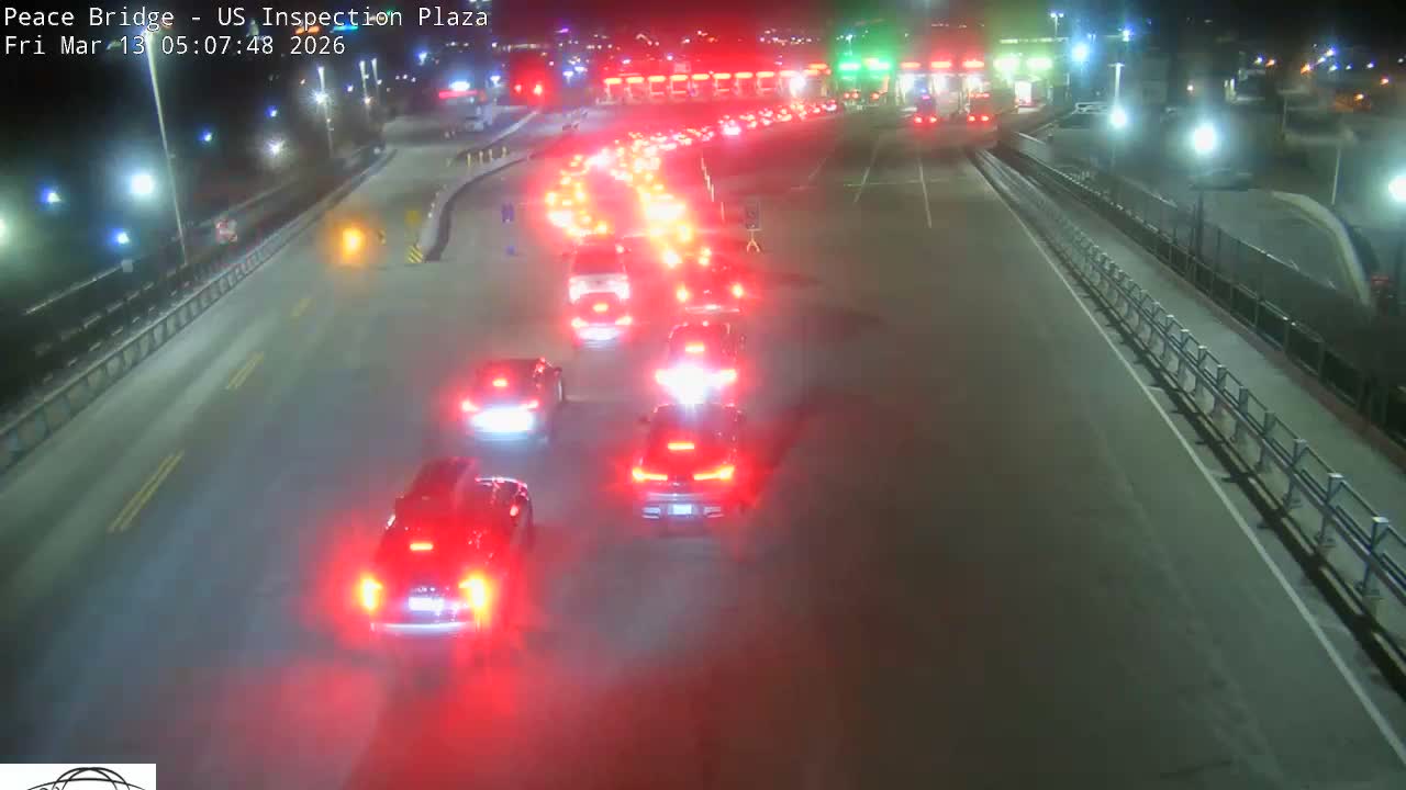 Buffalo, Peace Bridge USA Inspection Plaza & Lane Live Cam - Buffalo, Erie , Buffalo -Niagara Falls, New York, USA