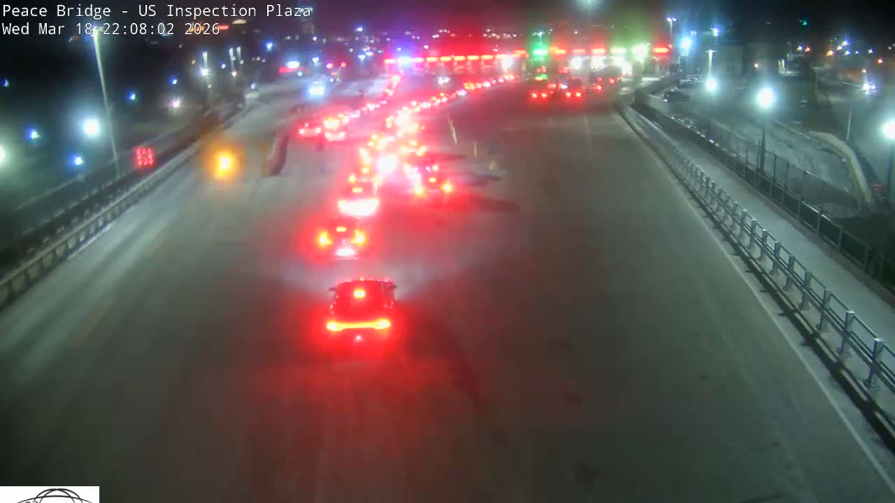 Buffalo, Peace Bridge USA Inspection Plaza & Lane Live Cam - Buffalo, Erie , Buffalo -Niagara Falls, New York, USA