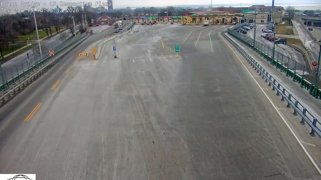 Buffalo, Peace Bridge USA Inspection Plaza & Lane Live Cam - Buffalo, Erie , Buffalo -Niagara Falls, New York, USA