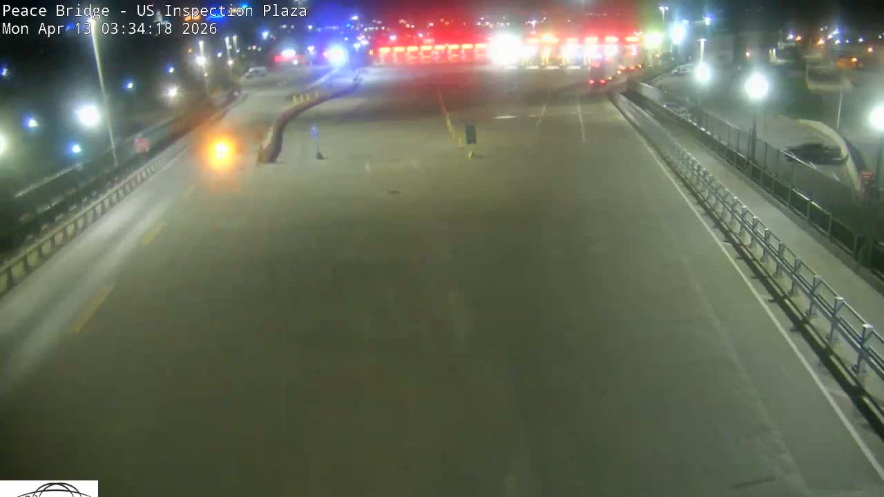 Buffalo, Peace Bridge USA Inspection Plaza & Lane Live Cam - Buffalo, Erie , Buffalo -Niagara Falls, New York, USA