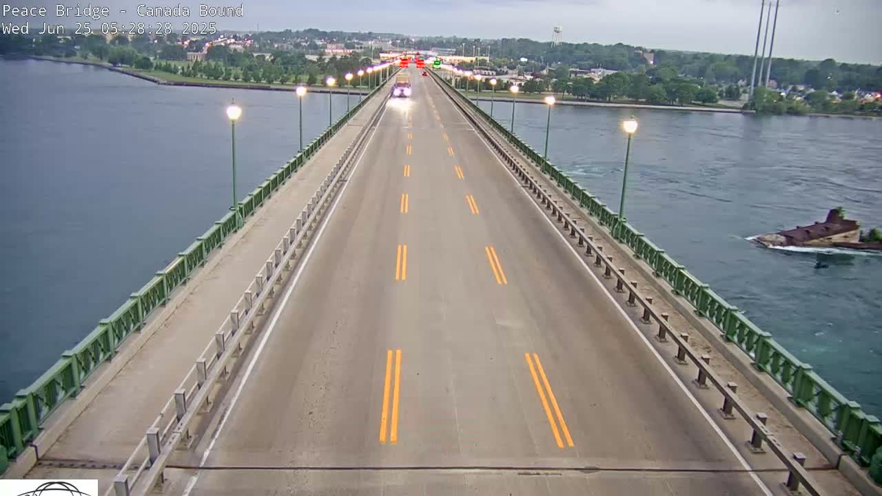 Buffalo, Peace Bridge Canada Bound View from USA Side Live Cam - Buffalo, Erie , Buffalo -Niagara Falls, New York, USA
