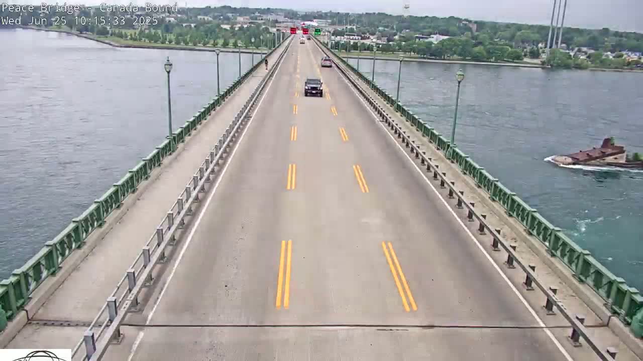 Buffalo, Peace Bridge Canada Bound View from USA Side Live Cam - Buffalo, Erie , Buffalo -Niagara Falls, New York, USA