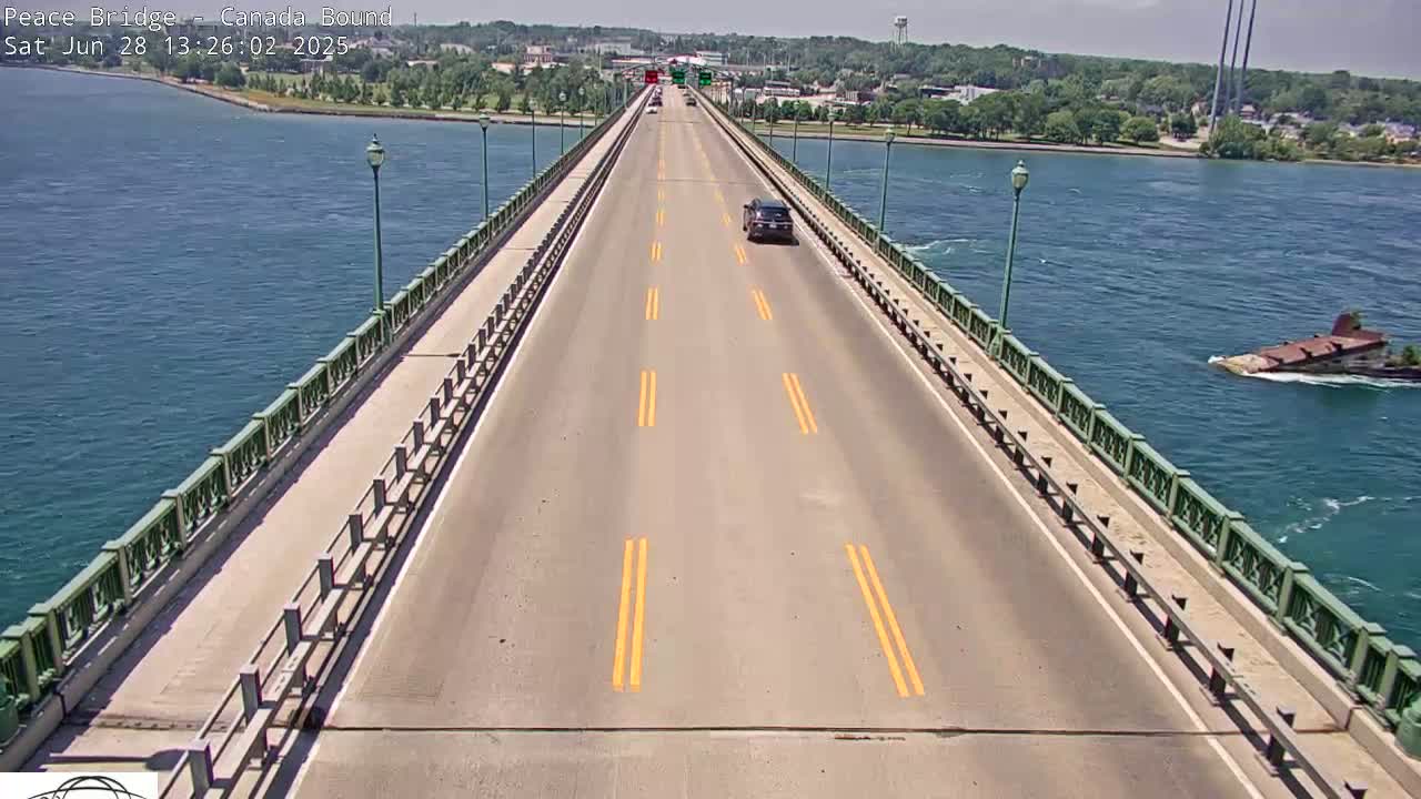 Buffalo, Peace Bridge Canada Bound View from USA Side Live Cam - Buffalo, Erie , Buffalo -Niagara Falls, New York, USA