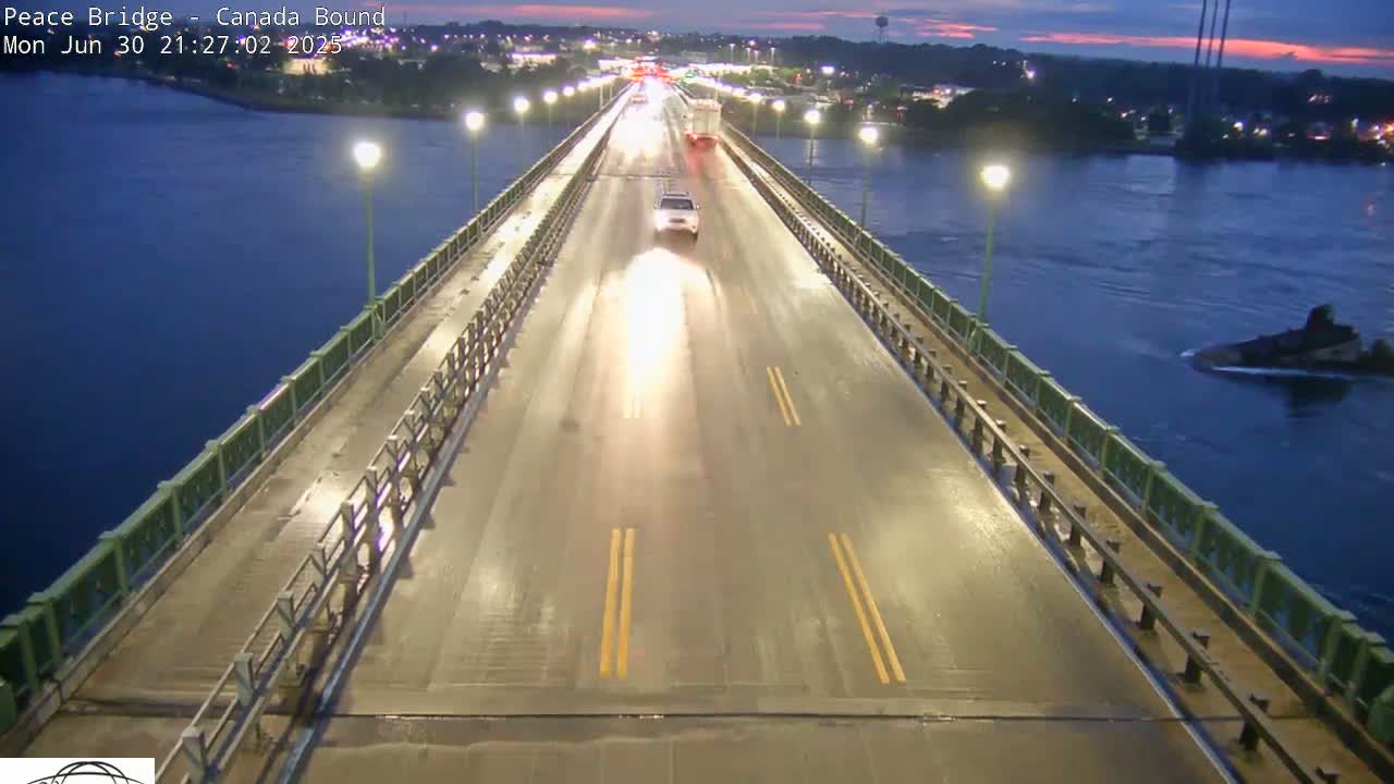 Buffalo, Peace Bridge Canada Bound View from USA Side Live Cam - Buffalo, Erie , Buffalo -Niagara Falls, New York, USA