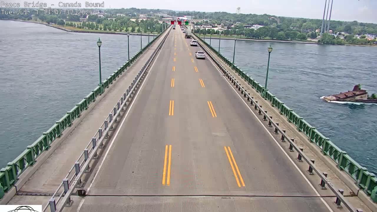 Buffalo, Peace Bridge Canada Bound View from USA Side Live Cam - Buffalo, Erie , Buffalo -Niagara Falls, New York, USA