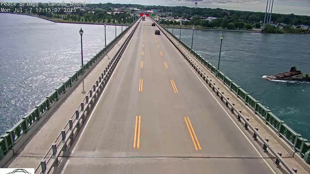 Buffalo, Peace Bridge Canada Bound View from USA Side Live Cam - Buffalo, Erie , Buffalo -Niagara Falls, New York, USA