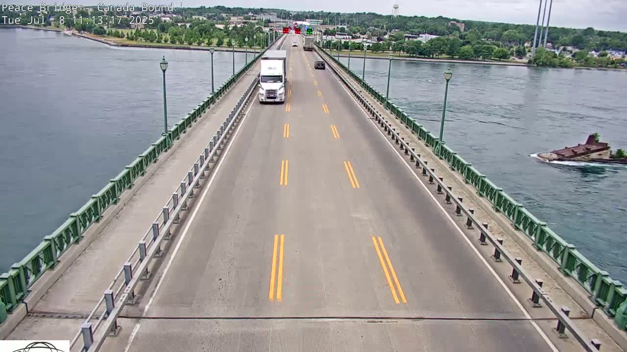 Buffalo, Peace Bridge Canada Bound View from USA Side Live Cam - Buffalo, Erie , Buffalo -Niagara Falls, New York, USA