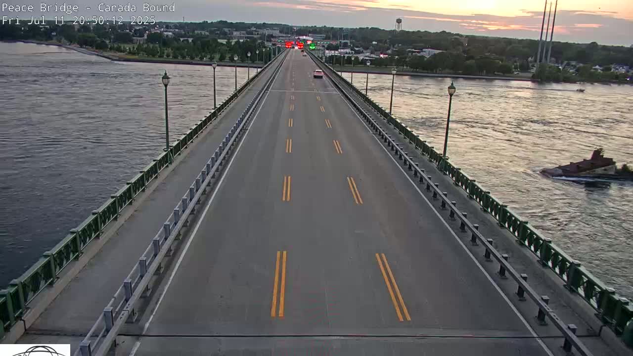 Buffalo, Peace Bridge Canada Bound View from USA Side Live Cam - Buffalo, Erie , Buffalo -Niagara Falls, New York, USA