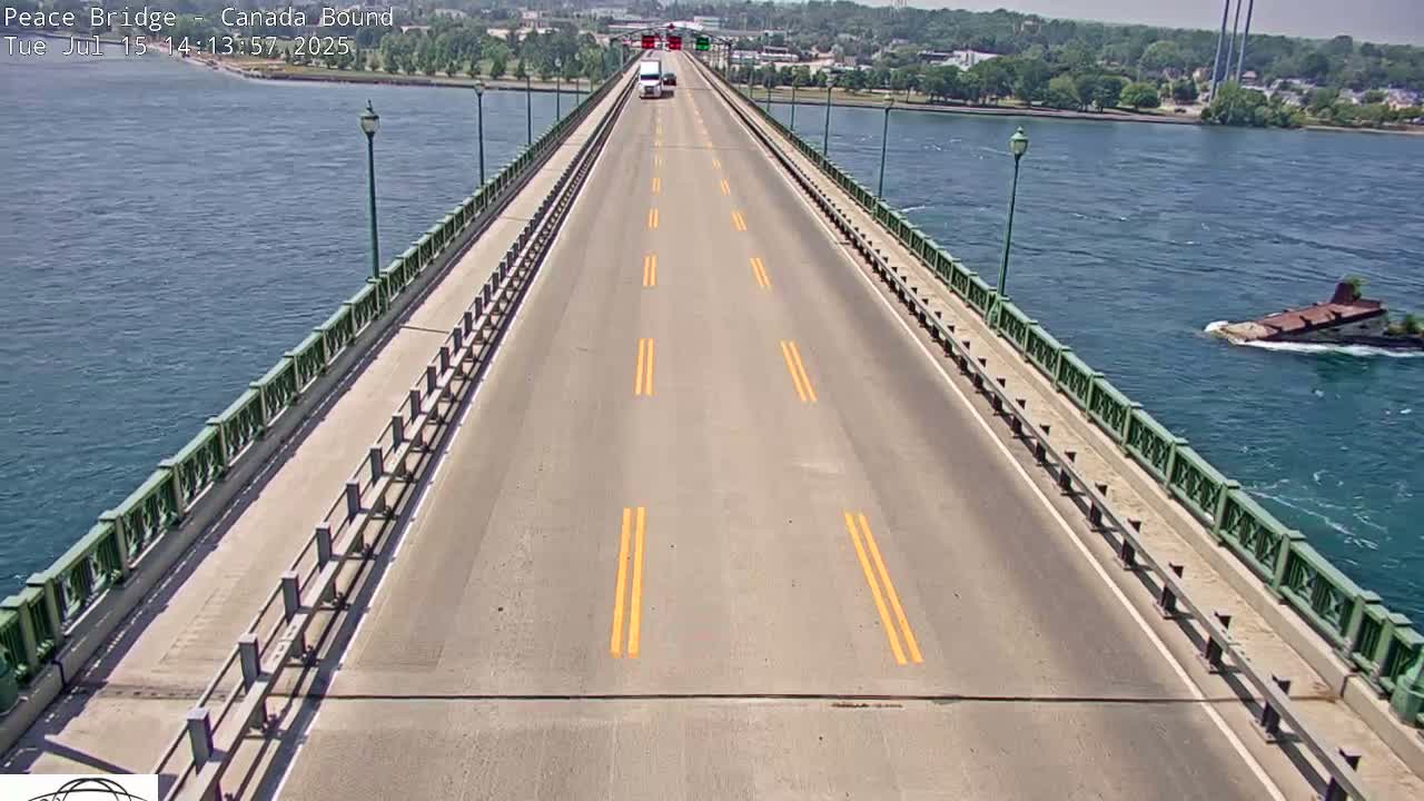 Buffalo, Peace Bridge Canada Bound View from USA Side Live Cam - Buffalo, Erie , Buffalo -Niagara Falls, New York, USA