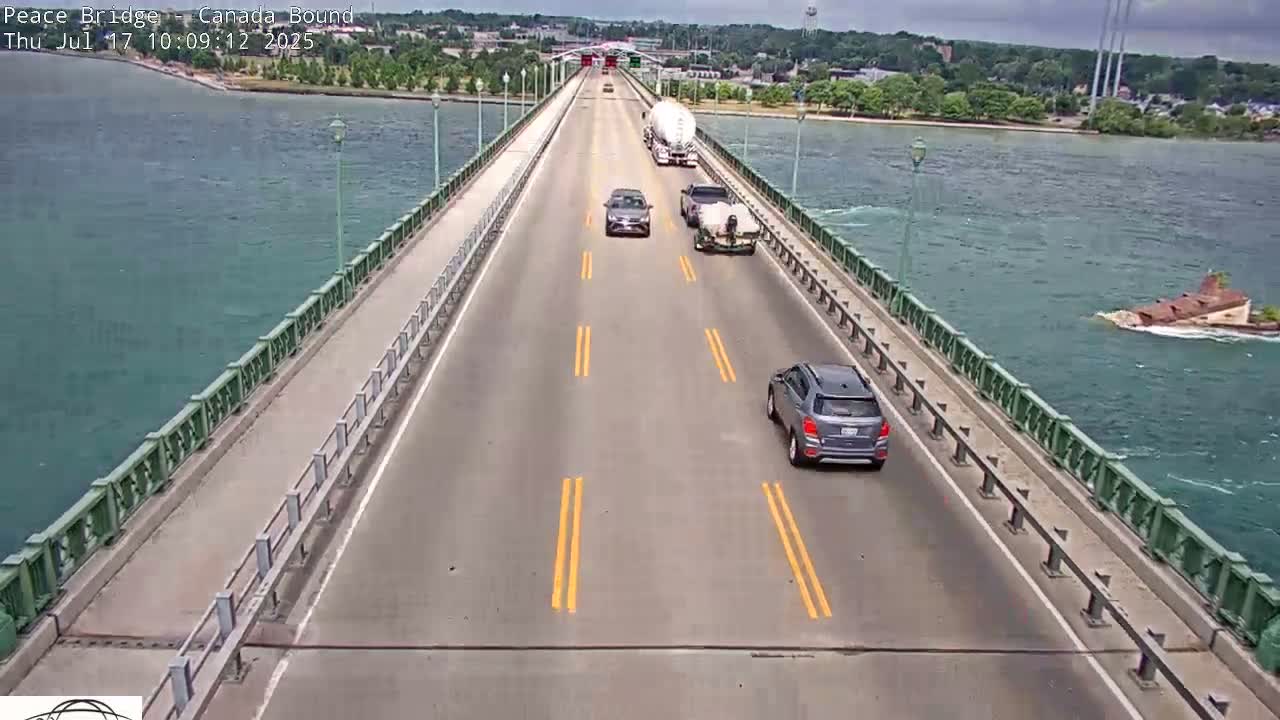 Buffalo, Peace Bridge Canada Bound View from USA Side Live Cam - Buffalo, Erie , Buffalo -Niagara Falls, New York, USA