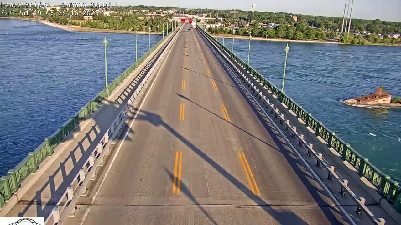 Buffalo, Peace Bridge Canada Bound View from USA Side Live Cam - Buffalo, Erie , Buffalo -Niagara Falls, New York, USA