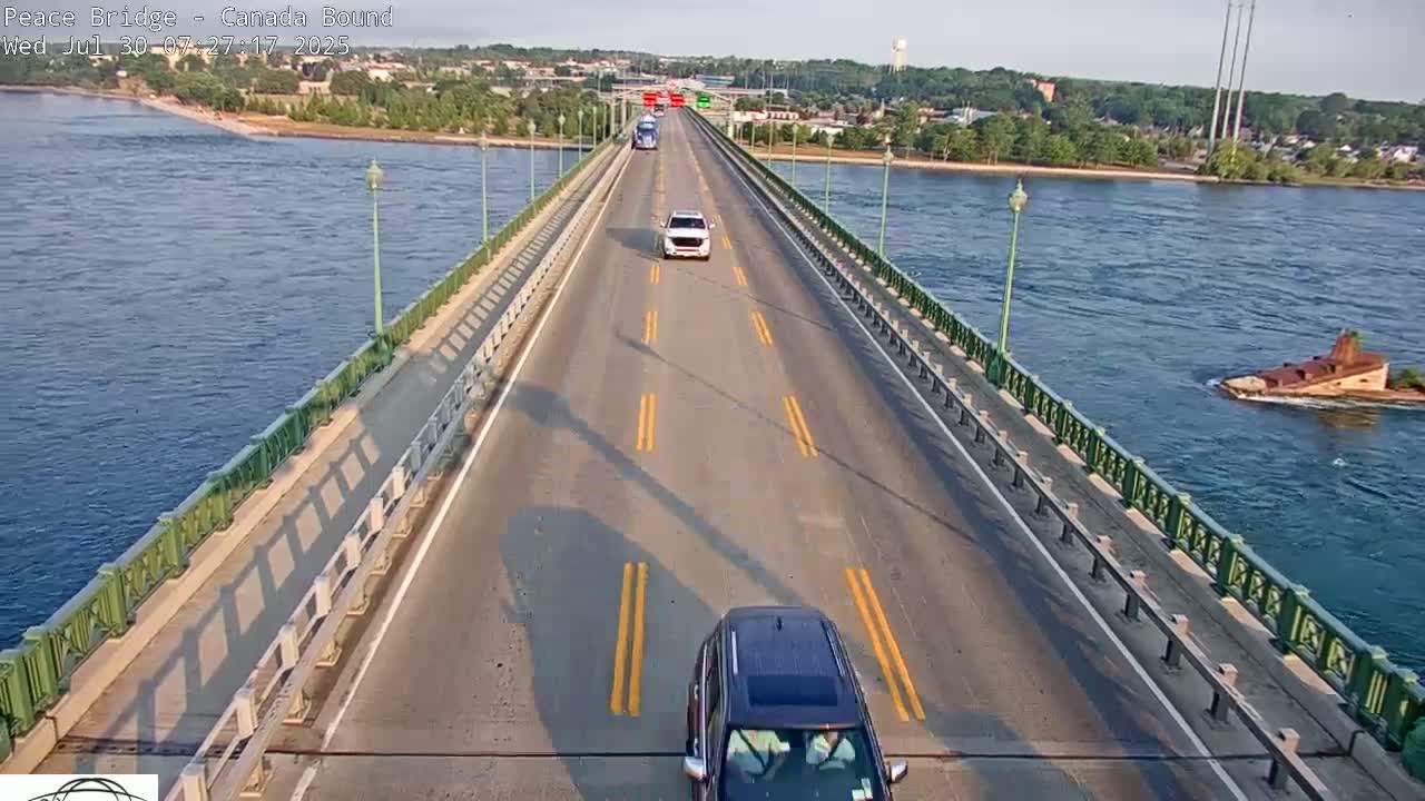 Buffalo, Peace Bridge Canada Bound View from USA Side Live Cam - Buffalo, Erie , Buffalo -Niagara Falls, New York, USA