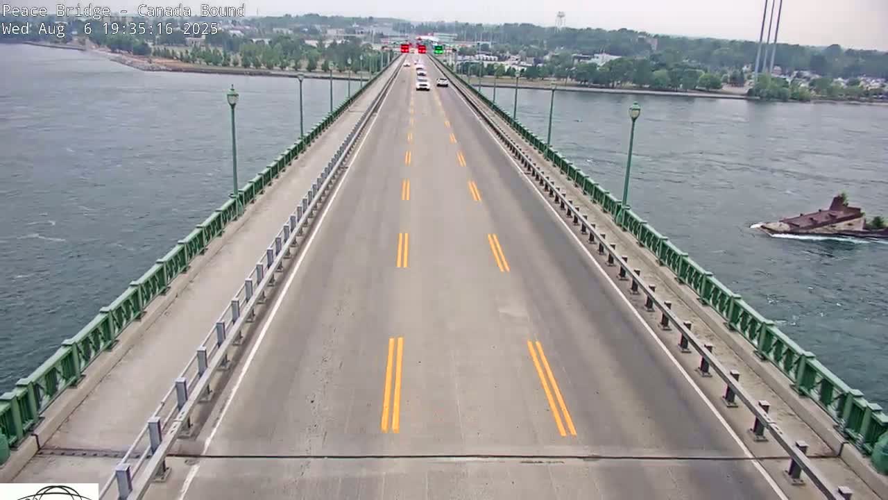 Buffalo, Peace Bridge Canada Bound View from USA Side Live Cam - Buffalo, Erie , Buffalo -Niagara Falls, New York, USA