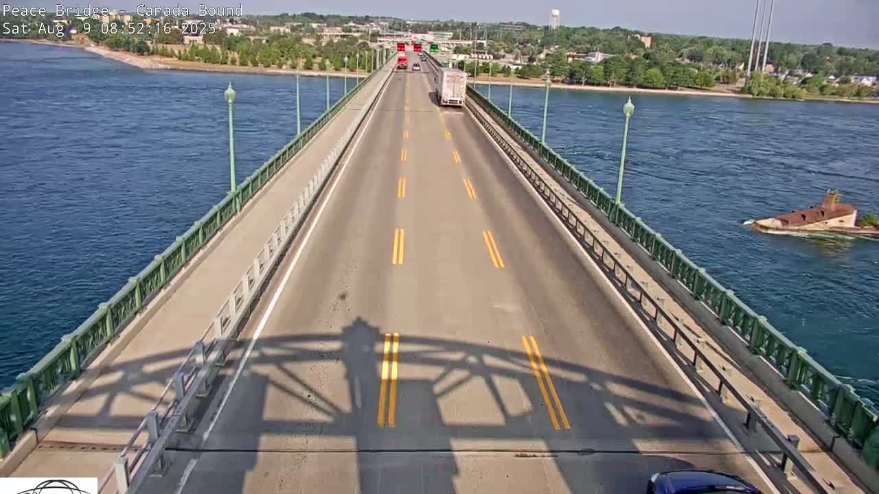 Buffalo, Peace Bridge Canada Bound View from USA Side Live Cam - Buffalo, Erie , Buffalo -Niagara Falls, New York, USA