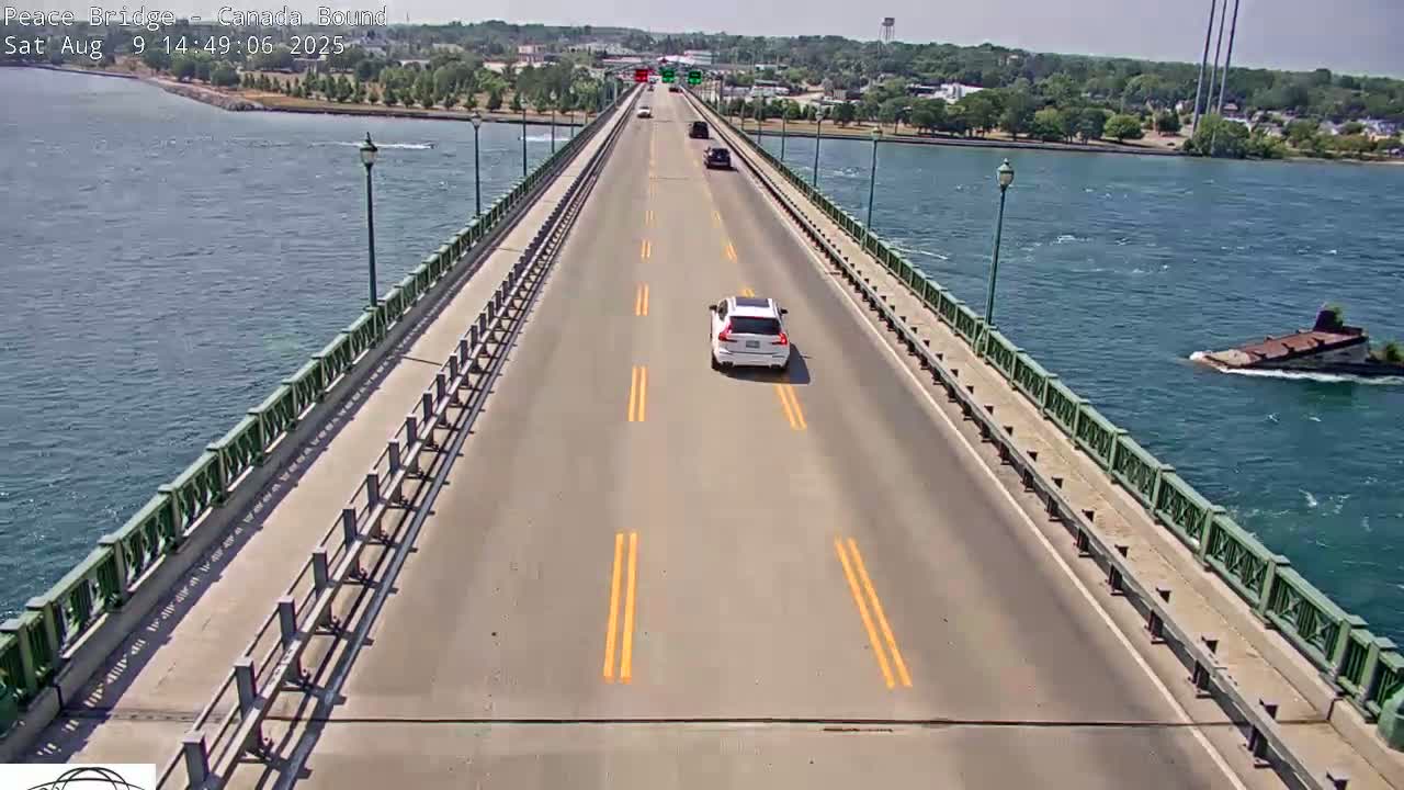 Buffalo, Peace Bridge Canada Bound View from USA Side Live Cam - Buffalo, Erie , Buffalo -Niagara Falls, New York, USA