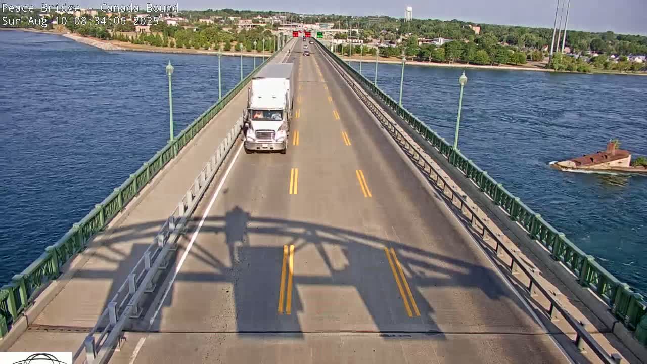 Buffalo, Peace Bridge Canada Bound View from USA Side Live Cam - Buffalo, Erie , Buffalo -Niagara Falls, New York, USA