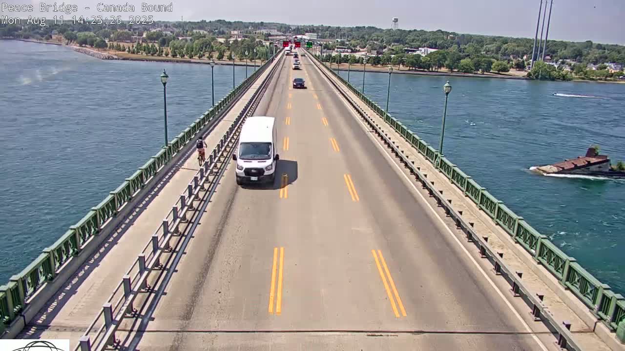 Buffalo, Peace Bridge Canada Bound View from USA Side Live Cam - Buffalo, Erie , Buffalo -Niagara Falls, New York, USA