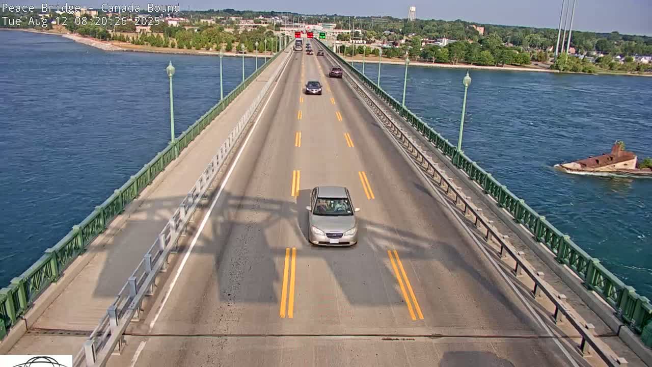 Buffalo, Peace Bridge Canada Bound View from USA Side Live Cam - Buffalo, Erie , Buffalo -Niagara Falls, New York, USA