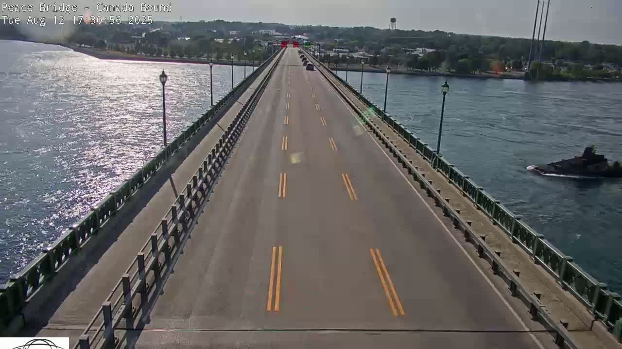 Buffalo, Peace Bridge Canada Bound View from USA Side Live Cam - Buffalo, Erie , Buffalo -Niagara Falls, New York, USA