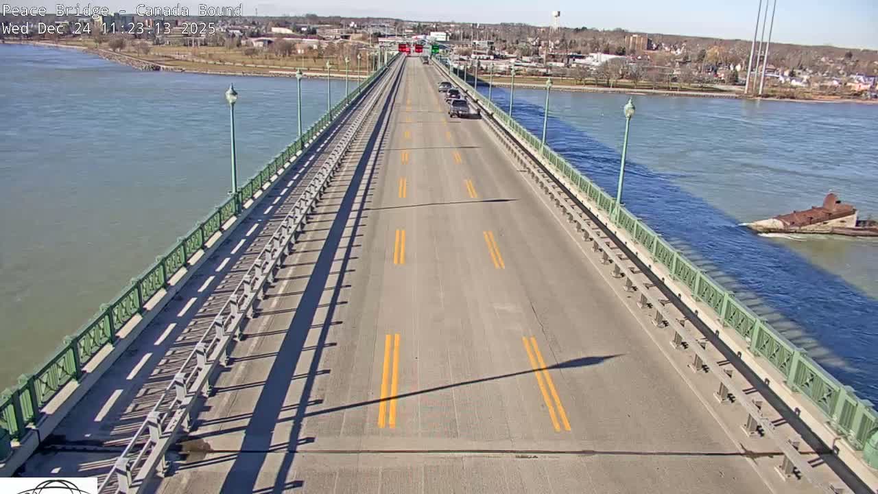Buffalo, Peace Bridge Canada Bound View from USA Side Live Cam - Buffalo, Erie , Buffalo -Niagara Falls, New York, USA