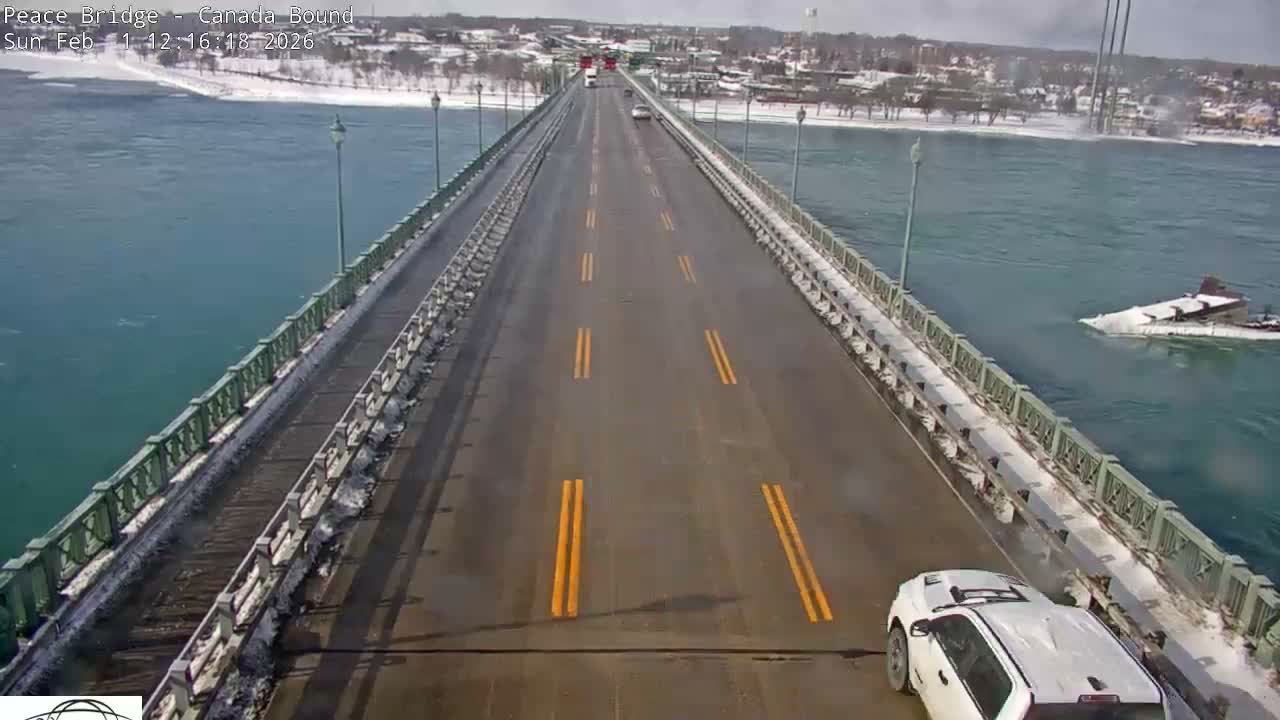 Buffalo, Peace Bridge Canada Bound View from USA Side Live Cam - Buffalo, Erie , Buffalo -Niagara Falls, New York, USA