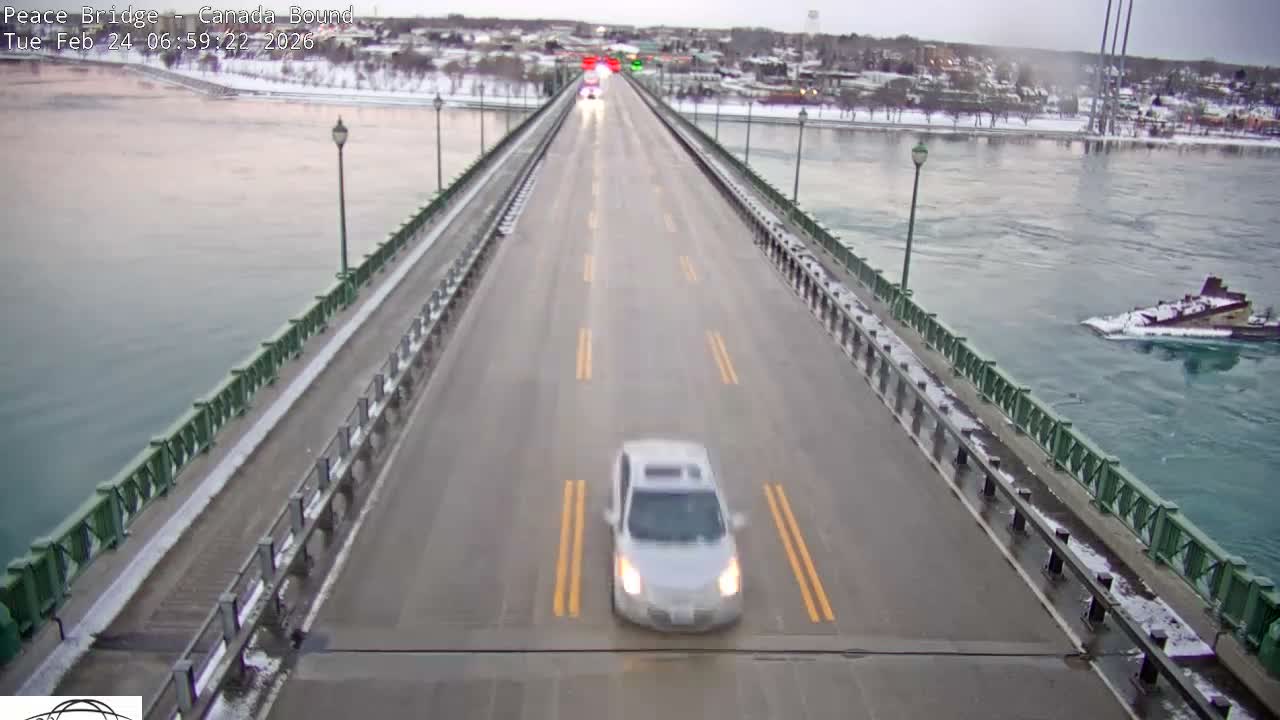 Buffalo, Peace Bridge Canada Bound View from USA Side Live Cam - Buffalo, Erie , Buffalo -Niagara Falls, New York, USA