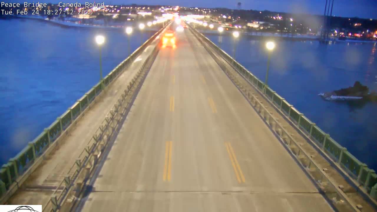 Buffalo, Peace Bridge Canada Bound View from USA Side Live Cam - Buffalo, Erie , Buffalo -Niagara Falls, New York, USA