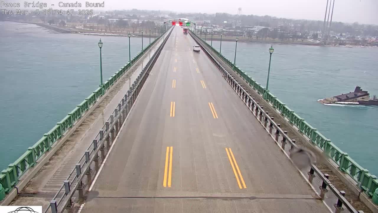 Buffalo, Peace Bridge Canada Bound View from USA Side Live Cam - Buffalo, Erie , Buffalo -Niagara Falls, New York, USA