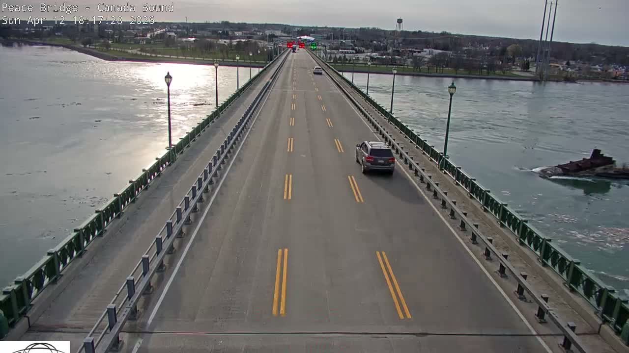Buffalo, Peace Bridge Canada Bound View from USA Side Live Cam - Buffalo, Erie , Buffalo -Niagara Falls, New York, USA